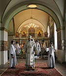 Митрополит Марк возглавил Литургию в храме в честь святых Зосимы и Савватия Соловецких Чудотворцев села Коршик